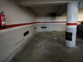 Parking coche  Emili grahit. Parking en venta en eixamplecentre