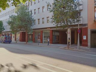Lloguer Local Comercial  Santa eugènia. Alquiler de local comercial zona maristes  santa eugenia.