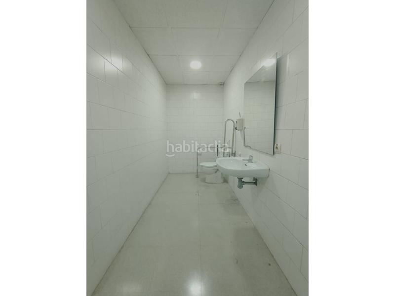 Foto 4fa14bbc-9db1-4e14-9c2f-01dd86f6c056. Lloguer local comercial a La Devesa Girona