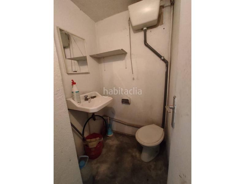 Foto f682ae9f-2f09-4812-afac-81ad423d00b5. Lloguer local comercial a Eixample Sud-Migdia Girona