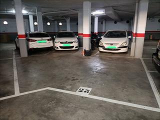 Miete Autoparkplatz  Josep tarradellas i joan. Alquiler de plazas de parking en girona capital