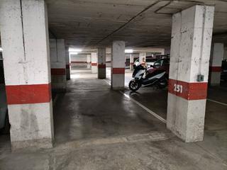 Aparcament cotxe a Eixample Sud-Migdia. Venta de plaza de parking en girona capital  emili grahit , cbar