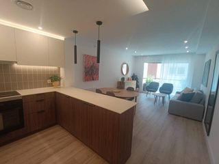 Appartement  Calle migdia. Piso reformado en calle migdia