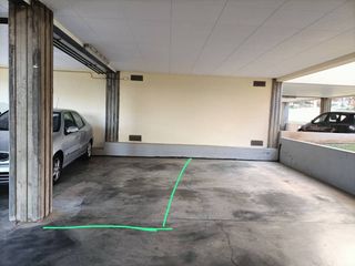 Miete Autoparkplatz in Calle camp de or 16. Alquiler de plaza de parking en montjuïc, girona capital