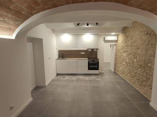 Location Maison à Navata. Alquiler de casa a estrenar en navata