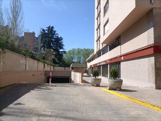 Parking coche  Barcelona. Venta de plazas de aparcamiento en girona capital  para motos