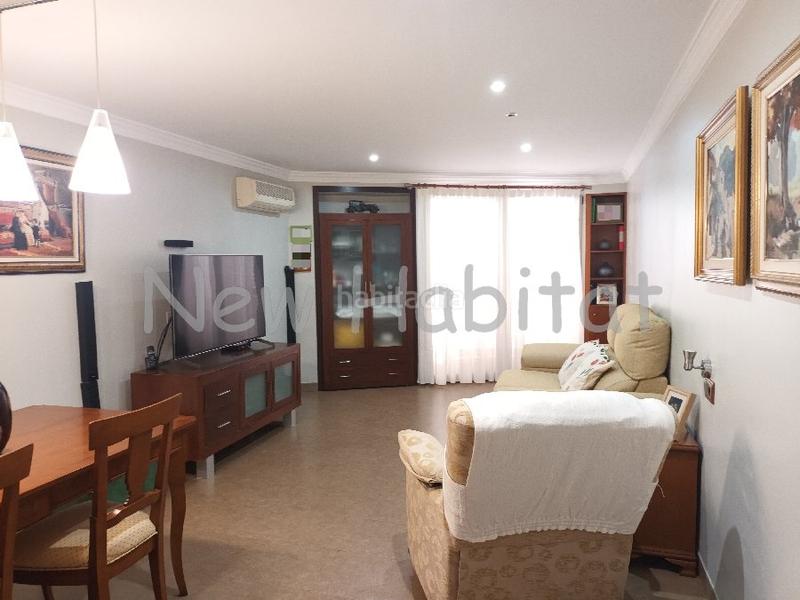 Foto 3b5562f2-3d8f-4af2-a296-45c548628900. Casa adosada en Plaza Illes Columbretes Castellón de la Plana