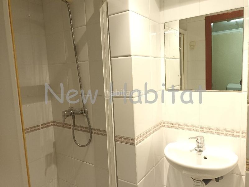 Foto 7677aeaf-bc50-4449-8a35-3c6a1b6d2a5d. Casa adosada en Plaza Illes Columbretes Castellón de la Plana