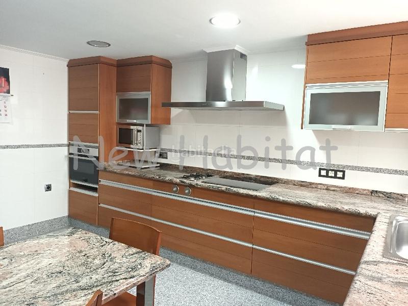 Foto 878eba6c-4359-4e9b-98a9-8f95ccf3b317. Casa adosada en Plaza Illes Columbretes Castellón de la Plana