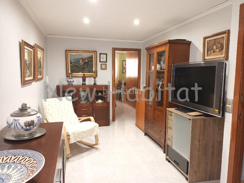 Foto 55d3e5bb-78db-4b23-b3e5-ffabcc586279. Casa adossada amb aparcament a Plaza Illes Columbretes Castellón de la Plana