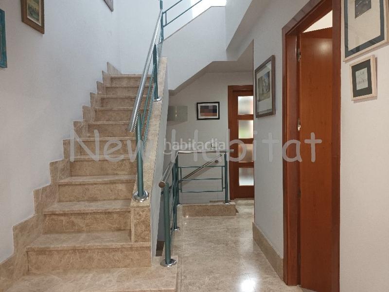 Foto 832ea918-4697-4841-9d0c-ff0947d15ff7. Casa adossada amb aparcament a Plaza Illes Columbretes Castellón de la Plana