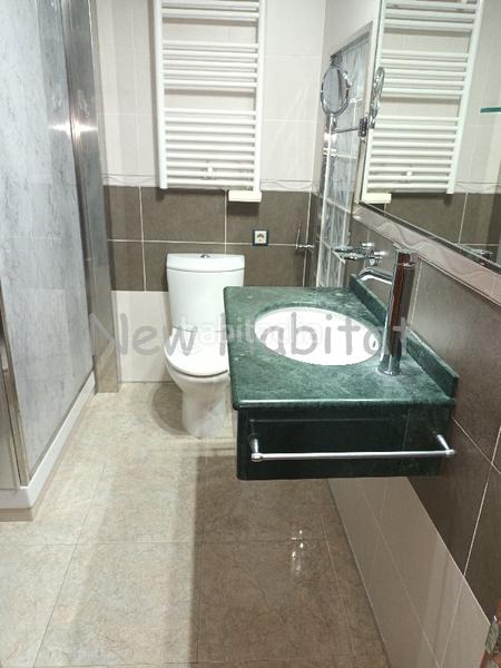 Foto c116f58e-5013-4611-982d-4638d0335a55. Casa adossada amb aparcament a Plaza Illes Columbretes Castellón de la Plana