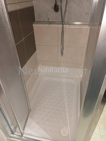 Foto f1e163ff-4e57-4847-b02d-ea540d03369c. Casa adossada amb aparcament a Plaza Illes Columbretes Castellón de la Plana