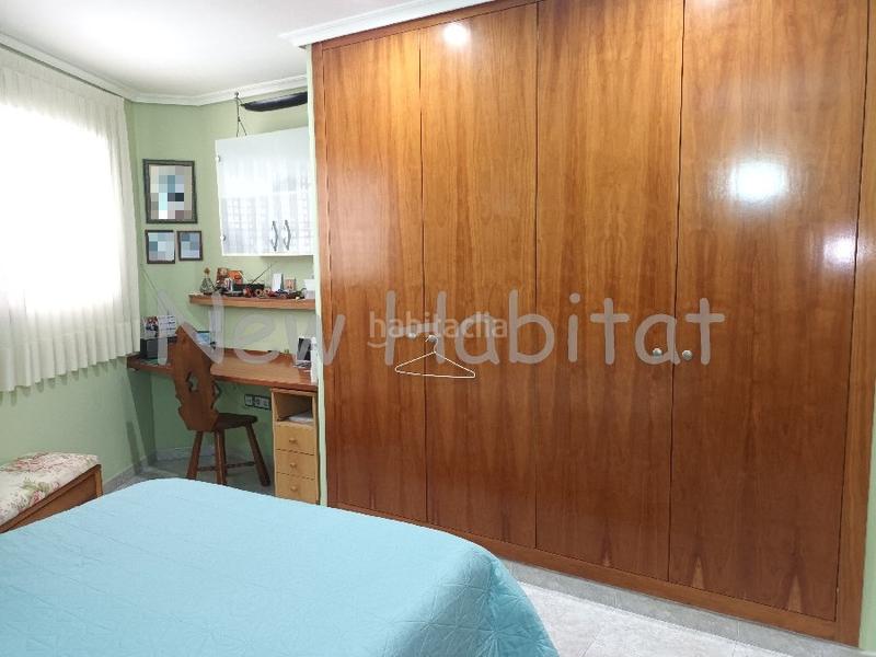 Foto f40ef9c3-a363-4735-9409-ad5f0a90c151. Casa adossada amb aparcament a Plaza Illes Columbretes Castellón de la Plana