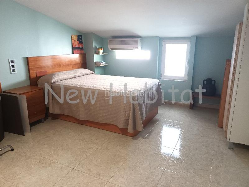 Foto 11d173db-2f93-4dea-8063-3f0994eed043. Maison jumelée avec parking dans Plaza Illes Columbretes Castellón de la Plana