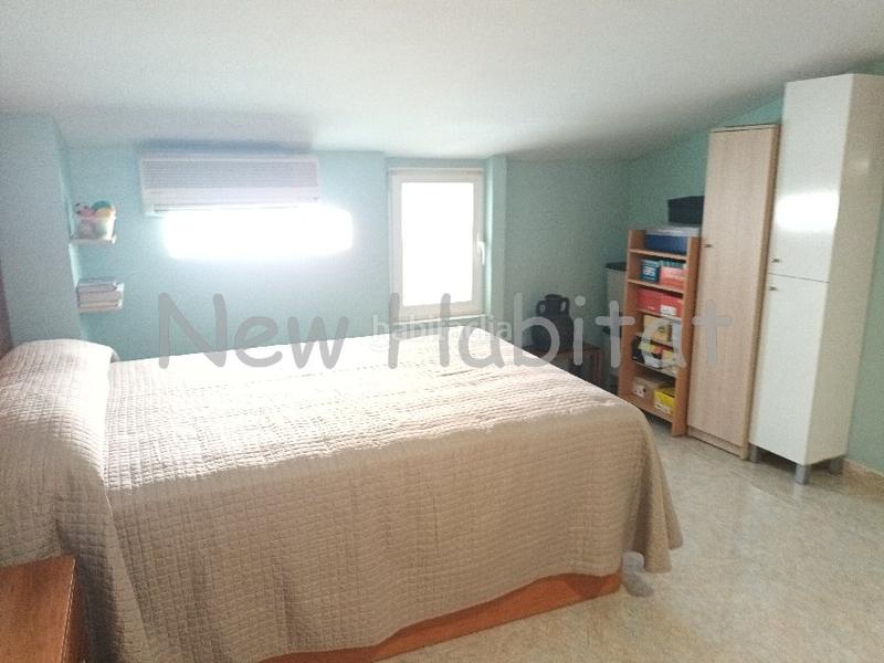 Foto 72b7d2d9-7c51-41ba-8c70-e5113fe79981. Maison jumelée avec parking dans Plaza Illes Columbretes Castellón de la Plana