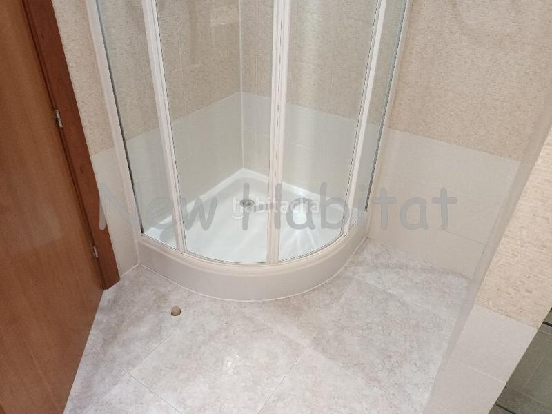 Foto 383051eb-361e-4635-8c20-69a359b81f3a. Reihenhaus mit parking in Plaza Illes Columbretes Castellón de la Plana