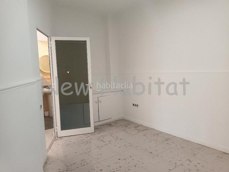 Foto 346778a6-87b9-4982-ac66-6bd9fea391b2. Alquiler local comercial en Hospital - Plaza del Real Castellón de la Plana