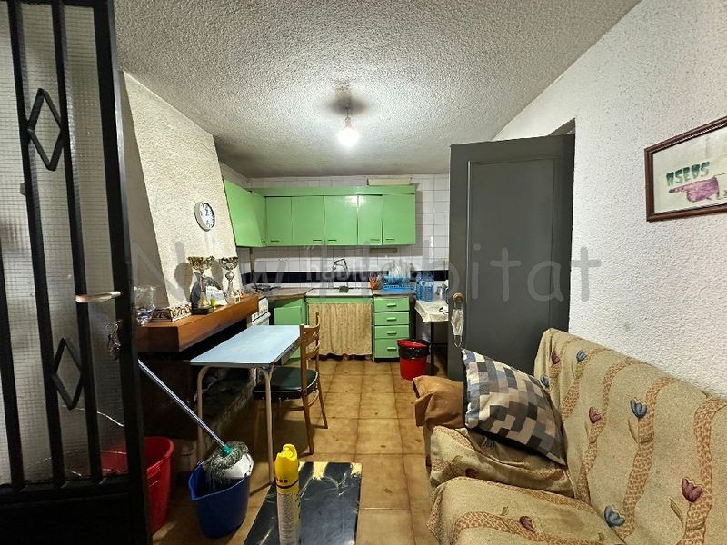 Foto e9649c4f-f789-49bd-8d3d-0cffa71ec2b4. Xalet amb piscina a Vall d´Alba