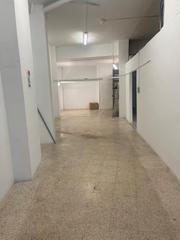 Location Local commercial à Carrer del bogatell 89. Local en alquiler