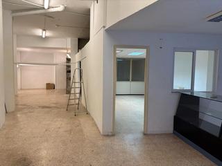 Location Local commercial à Carrer del bogatell 89. Local en alquiler