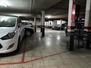 Aparcament cotxe  Carrer de rius i taulet. Parking a la venta