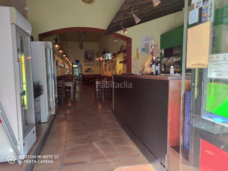 Foto ddf55989-b098-4e47-991c-99004a331270. Trapasso locale commerciale in Centre Cornellà de Llobregat