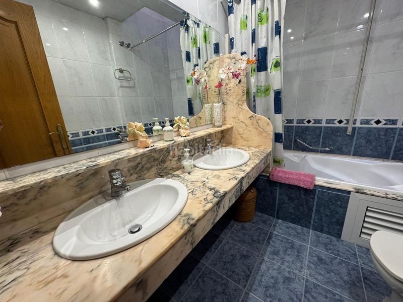 Foto 0266699f-bcd9-46e5-8292-ad68bcbaae51. Casa espectacular casa en zona gavarra en cornella de llobregat en Cornellà de Llobregat