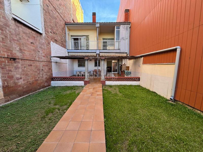 Foto 39954f80-ea30-457f-b363-5b61dcd066fb. Casa espectacular casa en zona gavarra en cornella de llobregat en Cornellà de Llobregat