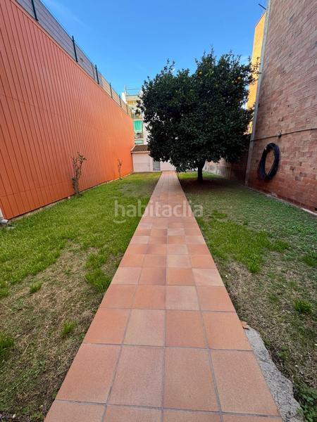 Foto 3ff7b94b-3c94-40cf-a14e-8fcd0b9dc3f8. Casa espectacular casa en zona gavarra en cornella de llobregat en Cornellà de Llobregat