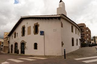 House in Centre. Exclusiva casa para entrar a vivir en sant just desvern