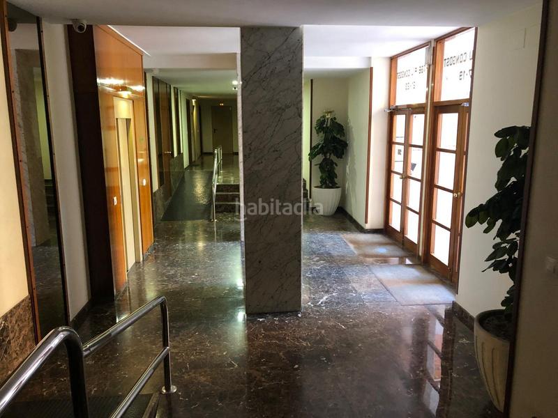 Foto aa371e0b-9f6e-4d52-ab0e-8df76ec9c874. Piso exclusivo piso en venta para entrar a vivir en Badalona