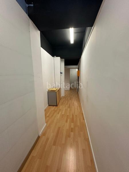 Foto f9e96485-e60c-4181-a007-eaa1c13a0d0e. Location local commercial dans Centre Esplugues de Llobregat