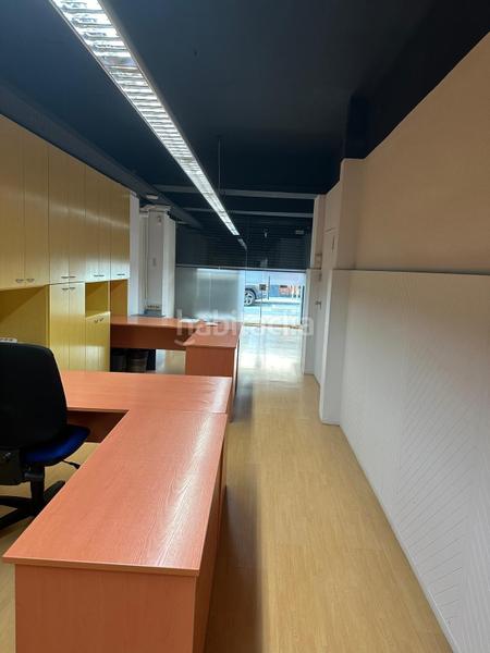 Foto fac10745-b71a-46e9-bd64-1566d3758ed0. Location local commercial dans Centre Esplugues de Llobregat