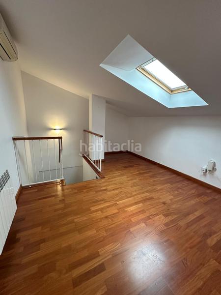 Foto 1e7e54c0-5712-4b3a-925b-e9d7c12d5fe6. Dachwohnung mit heizung parking in El Pedró Cornellà de Llobregat