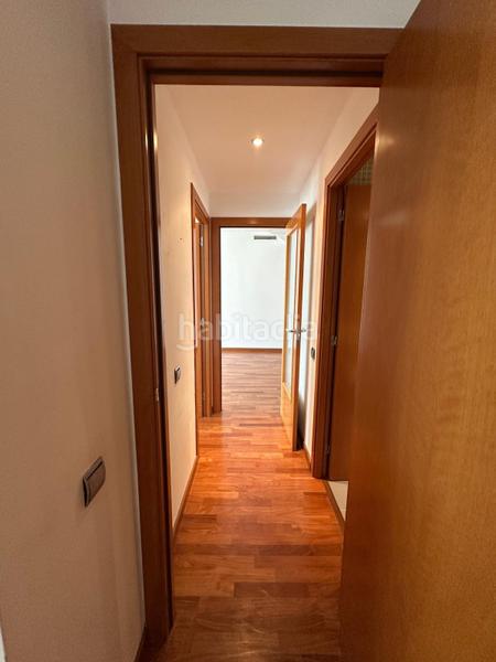 Foto 32c540c7-9ff9-46e0-b362-3bee73d58f62. Dachwohnung mit heizung parking in El Pedró Cornellà de Llobregat