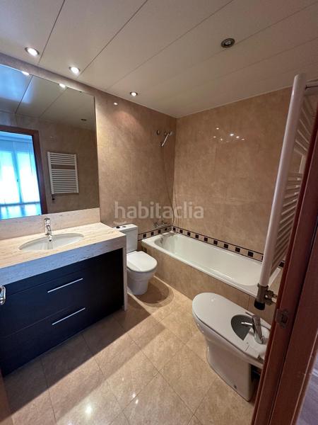 Foto 4d3e2990-6426-4e8c-904e-6f542c6cfc4e. Dachwohnung mit heizung parking in El Pedró Cornellà de Llobregat