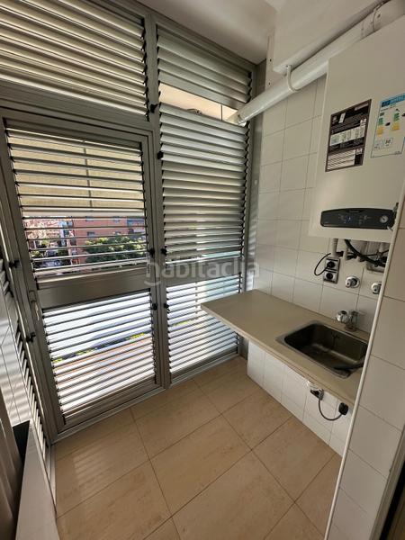 Foto 768b24b2-fa8d-48dc-a618-d711a551bfd8. Dachwohnung mit heizung parking in El Pedró Cornellà de Llobregat