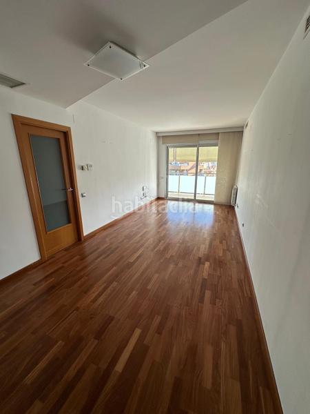 Foto ee3aa965-8f06-474c-9e4d-f9fce898eff3. Dachwohnung mit heizung parking in El Pedró Cornellà de Llobregat