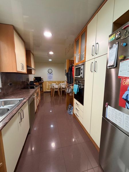 Foto 4a4a41c3-b944-4161-adca-ba8d6f0663a8. Pis amb calefacció a La Gavarra Cornellà de Llobregat