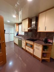 Appartement à La Gavarra. Bonito piso en venta en gavarra, en cornella de llobregat