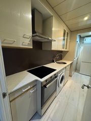 Rent Flat in Riera. Acogedor piso en alquiler en zona riera en cornella de llobregat