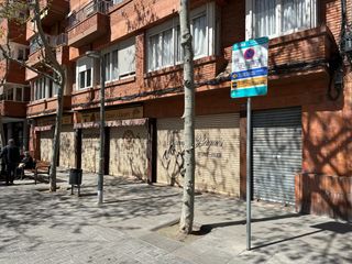 Lloguer Local Comercial a Carrer d'àngel guimerà 20. Bodega torras