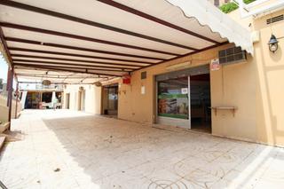 Local Comercial en Avenida ferrandis salvador 240. Benicassim locales comerciales en primera linea de playa
