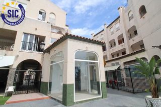 Geschäftsraum in Calle maritimo mediterraneo 101. 1756local comercial en marina dor