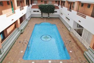 Apartament a Avenida valencia 33. 1808estudio con terraza, piscina y 2 trasteros confortablemente