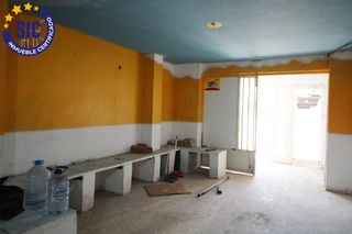 Business premise in Avenida del faro 87. 1820local comercial en edificio nortespa iizona playa de la conc