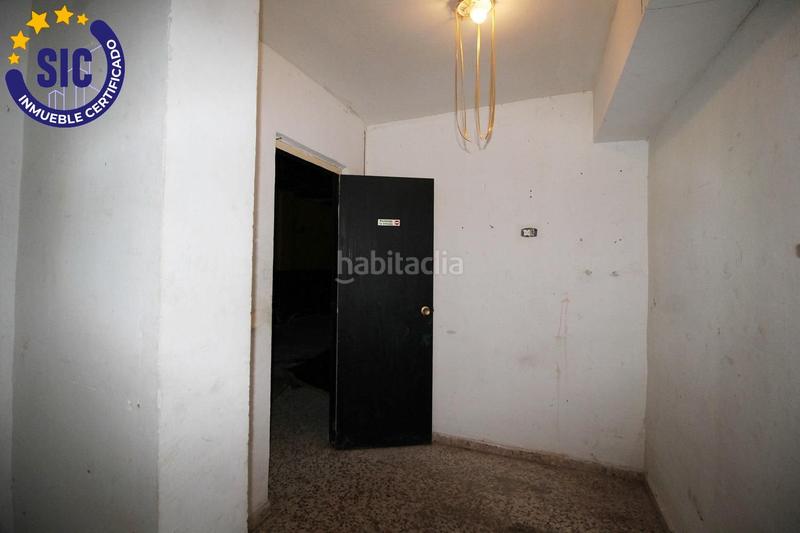 Foto 334ff86c-a2d5-432b-9dfe-41a309fdd22d. Local comercial en avenida del faro 87 1820local comercial en edificio nortespa iizona Playa de la Concha en Oropesa del Mar