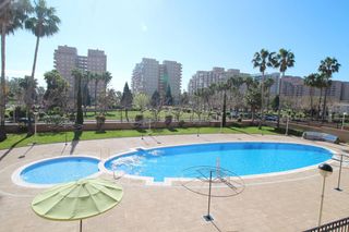 Piccolo appartamento  Avenida jardin 46. 1862apartamento con piscina, parking y trastero en costa caribe