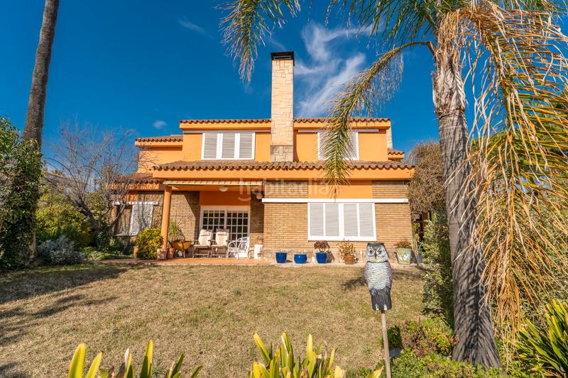 Foto e7f36ea8-cd66-4722-a542-75b1d74734d3. Chalet with fireplace parking pool in Mestral Reus